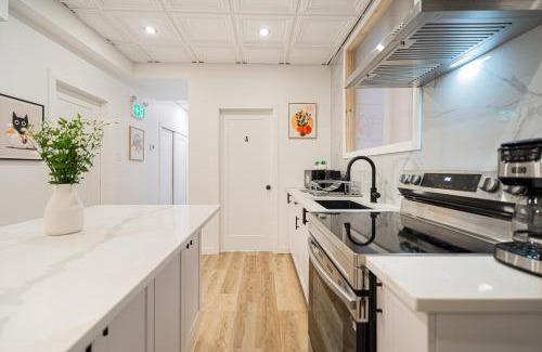 Shaughnessy Village Apartamento | 7 bedroom apartment in the heart of downtown Montreal near subway and all amenities