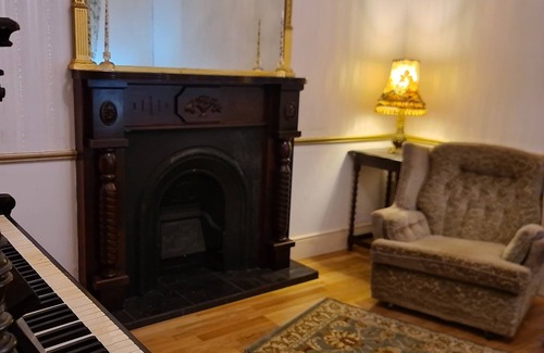 Naas Casa | 7 bedroom Guesthouse