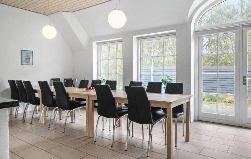 Øby Casa | 7 Bedroom Lovely Home In Ulfborg