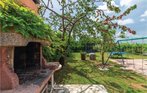 Presika Casa | 7 Bedroom Nice Home In Labin