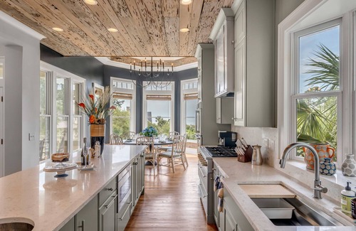 Vanderhorst Plantation Casa | AUGUST 16 WEEK OPEN. 7 Bed Kiawah Vanderhorst Estate