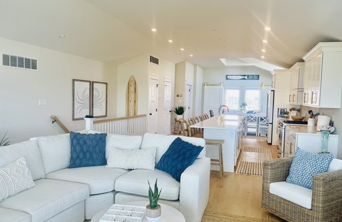 Sea Isle City Casa | 7 Bedroom - On the Bay in Sea Isle- walk to Acme, Beach, Park, and Shops