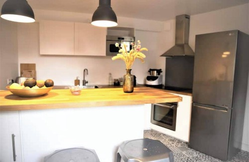 Tosny Casa | 7 bedroom private vacation home in les trois lacs