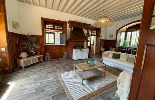 Annonay Casa | 7 Bedroom Private vacation home in Annonay