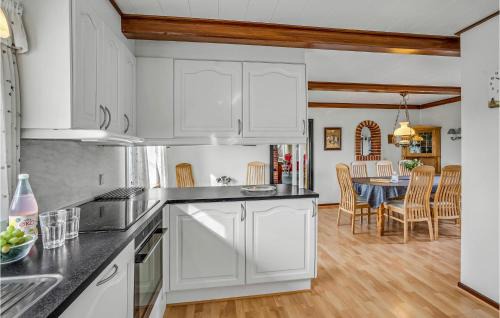 Outrup Casa | 7 Bedroom Stunning Home In Outrup