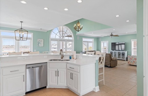 Ocean Isle Beach Casa | 7 Bedrooms, 6.5 Baths, Elevator, Heated Private Pool, Linens Included