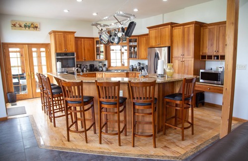 Ellenville Casa | 7 Bedrooms w/ KING Suite, Heated Pool, 16 seat Theatre, 2 Game Rooms
