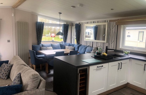Flookburgh Cabina | Lovely 3-Bed Lodge Near Beautiful Cartmel
