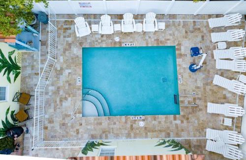 Madeira Beach Casa | 7 - Island Paradise Cottages - Sandy Shores