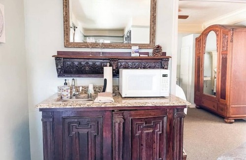 Mariposa Apartamento | #7 Jacuzzi tub-Balcony- Historic Downtown suite