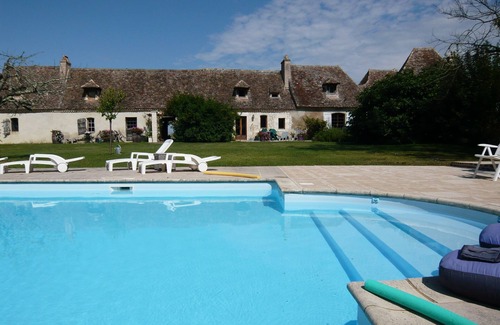 Boisse Cabaña | casas rurales de lujo para parejas, sin hijos. Paz, excelentes vistas, gran piscina y spa.