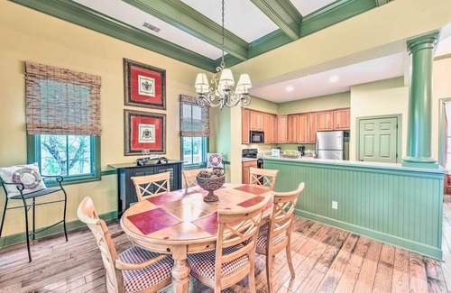 Bluffton Cabaña | 7 Mi to Beach: Bluffton Cottage w/ Furnished Patio