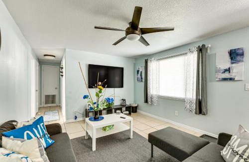 Tampa Casa | 7 Mi to Busch Gardens Tampa Gem with Yard!