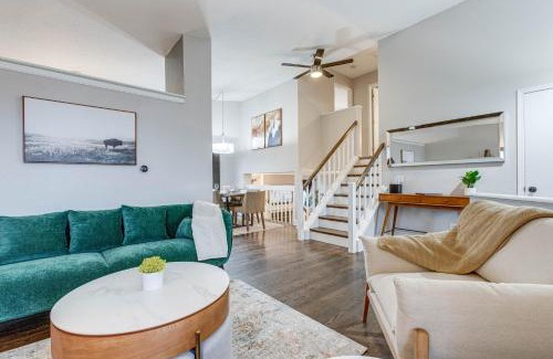 Arvada Casa | 7 Mi to Downtown Denver Family Home with Fire Pit!