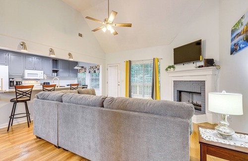 Covington Casa | 7 Mi to Dtwn Covington: Bright Home w/ Deck & Yard