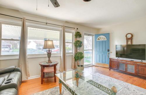 Kettering Casa | 7 Mi to Dtwn Dayton Home in Kettering with Yard