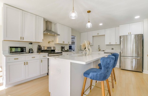Durham Cabaña | 7 Mi to Dtwn Durham: Home w/ Hot Tub & Game Room!