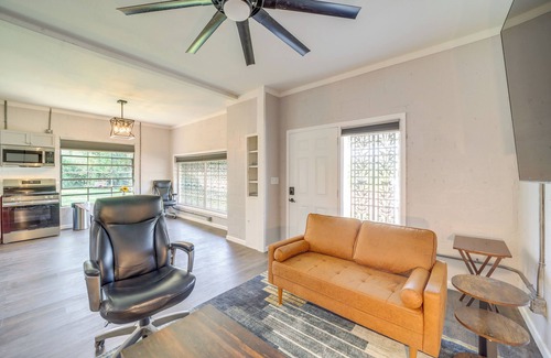 Tulsa Casa | 7 Mi to Dtwn Tulsa: Dog-Friendly Home w/ Yard