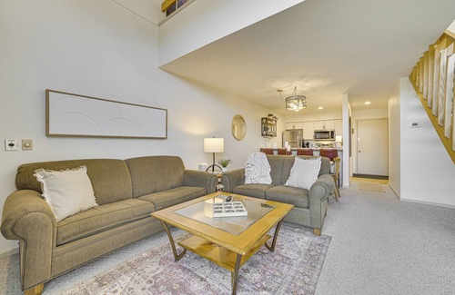 Harbor Springs Condominio | 7 Mi to Dwtn - Family Condo in Harbor Springs!