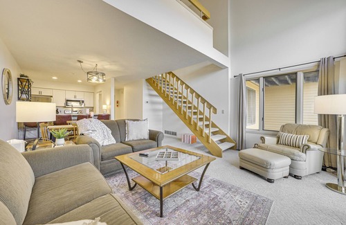 Harbor Springs Condominio | 7 Mi to Dwtn - Family Condo in Harbor Springs!