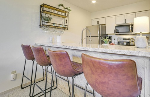Harbor Springs Condominio | 7 Mi to Dwtn - Family Condo in Harbor Springs!