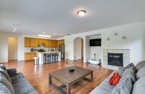 Merced Casa | 7 Mi to Lake Yosemite Family Home with Fenced Yard