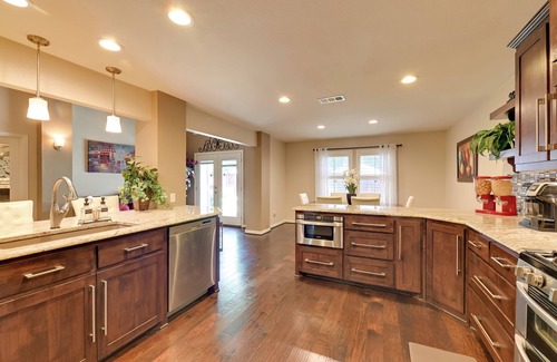 Denton Casa | 7 Mi to Lewisville Lake: Spacious Denton Home