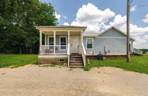 Oxford Cabaña | 7 Mi to Ole Miss: Quiet Rural Retreat w/ Yard!