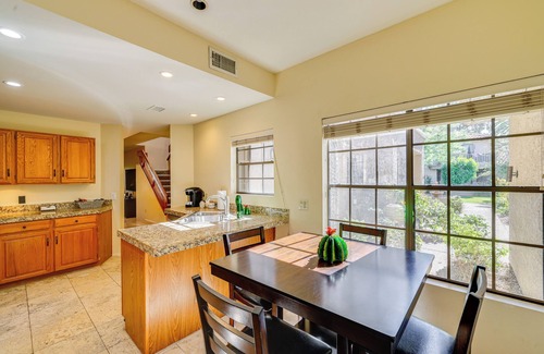 Scottsdale Ranch Condominio | 7 Mi to TPC Scottsdale: Condo w/ Water Views!