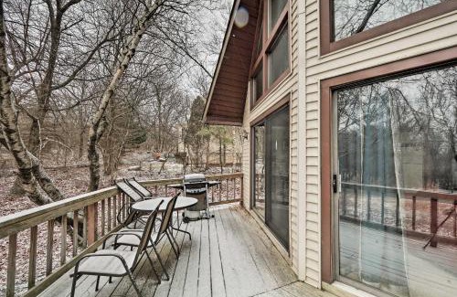 Albrightsville Casa | 7 miles to State Park Poconos Getaway with Deck!