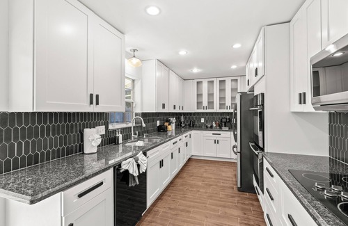 Coral Ridge Isles Casa | 7 mins to beach! Pool+Sauna+Outdoor games