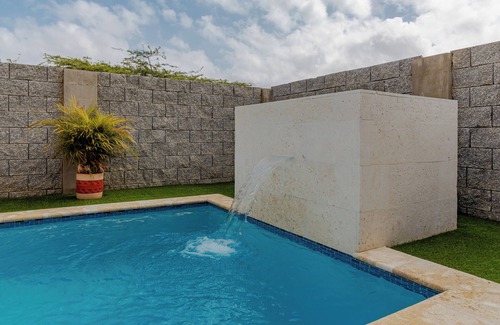 Paradera Casa | 7 minutes to Beautiful beaches, Newly Renovated Luxury Home