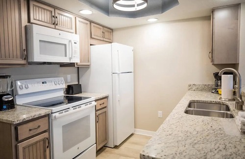 Port Canaveral Complejo | Alquiler de vacaciones de 7 noches en Cape Canaveral Beach Resort del 28 de junio al 5 de julio de 2020 $ 1750