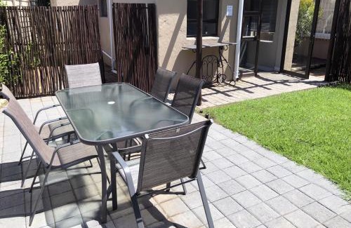 Westdene Apartamento | 7 on Connor - Luxury Family Cottage