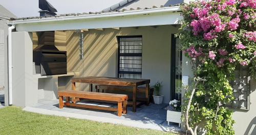 Muizenberg Casa | 7 on Henwick