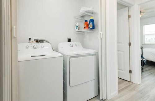 Surfside Beach Casa | 7 Palms Beach House Gated w/Grill Steps to Beach