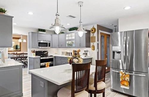 Caloosahatchee Casa | 7 Palms Pool House