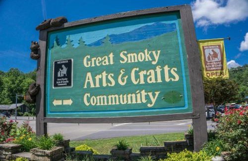 Sevierville Casa | 7 Peaks View by American Patriot Getaways