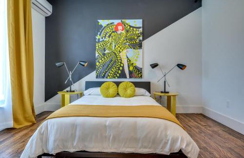 West End Casa | 7 Private Suites Sleeps 25 Walkable to SXSW