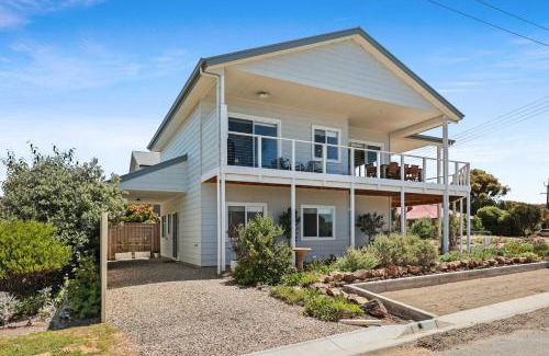 Encounter Bay Casa | 7 Tabernacle Road Encounter Bay - Linen Included