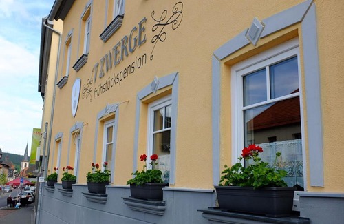 Lohr am Main Casa | 7 Zwerge Übernachtungspension