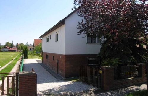Balatonlelle Apartamento | 70 m² Apartamento ∙ 3 habitaciones ∙ 6 huéspedes