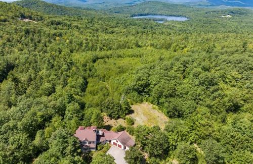 Conway Casa | 70 Private Acres-Sleeps 12-Fire Pit-Pet Friendly