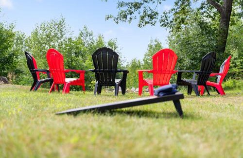 Conway Casa | 70 Private Acres-Sleeps 12-Fire Pit-Pet Friendly