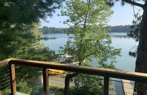 Waupaca Cabaña | 70's-80's Vintage Cottage on Round Lake