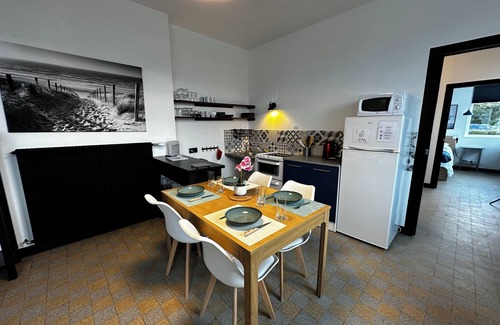 Cayeux-sur-Mer Apartamento | 700m from the sea, apartment with terrace, parking and pétanque court.