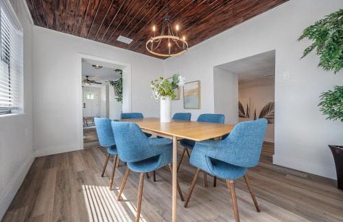Tampa Heights Casa | 701 W Indiana Ave