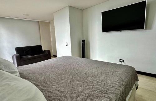 El Castillo Apartamento | 702 Beautiful and spacious apartment in El Poblado