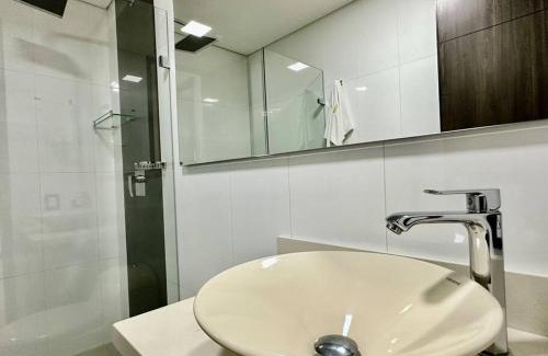 El Castillo Apartamento | 702 Beautiful and spacious apartment in El Poblado