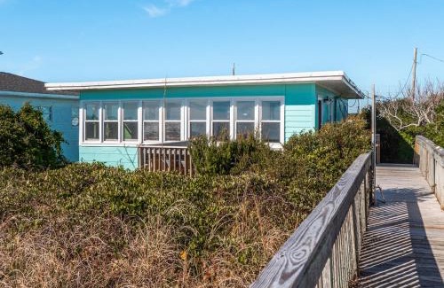 Topsail Beach Casa | 703 By The Sea